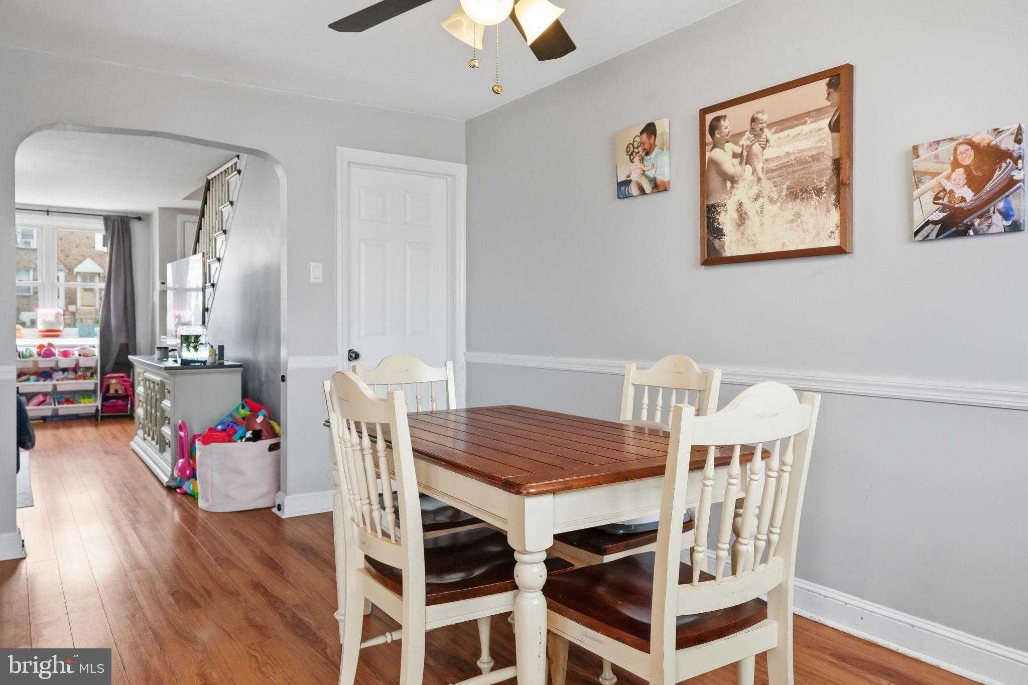 312 Spruce St photo 8