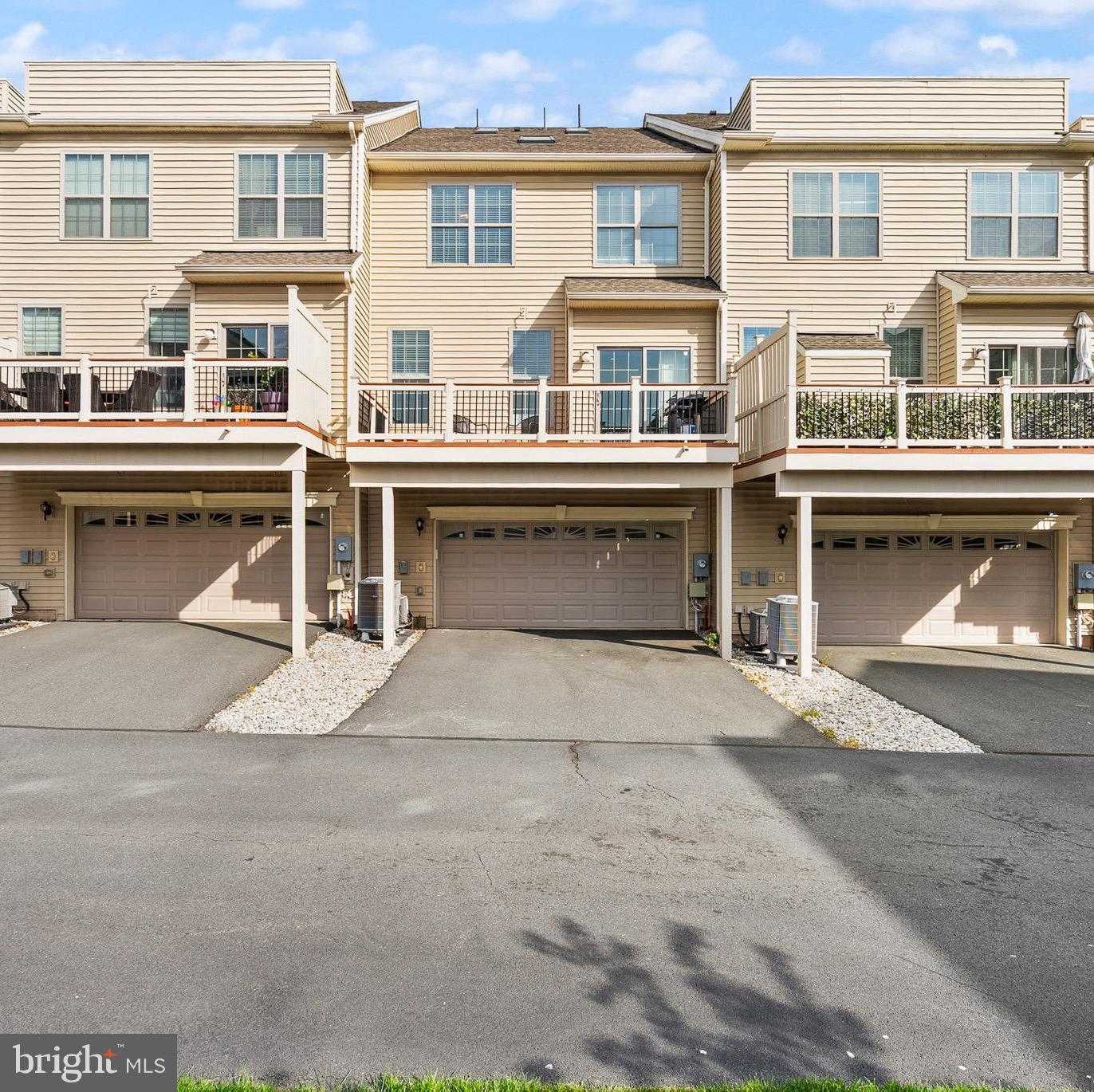 43197 Halkett Sq photo 40