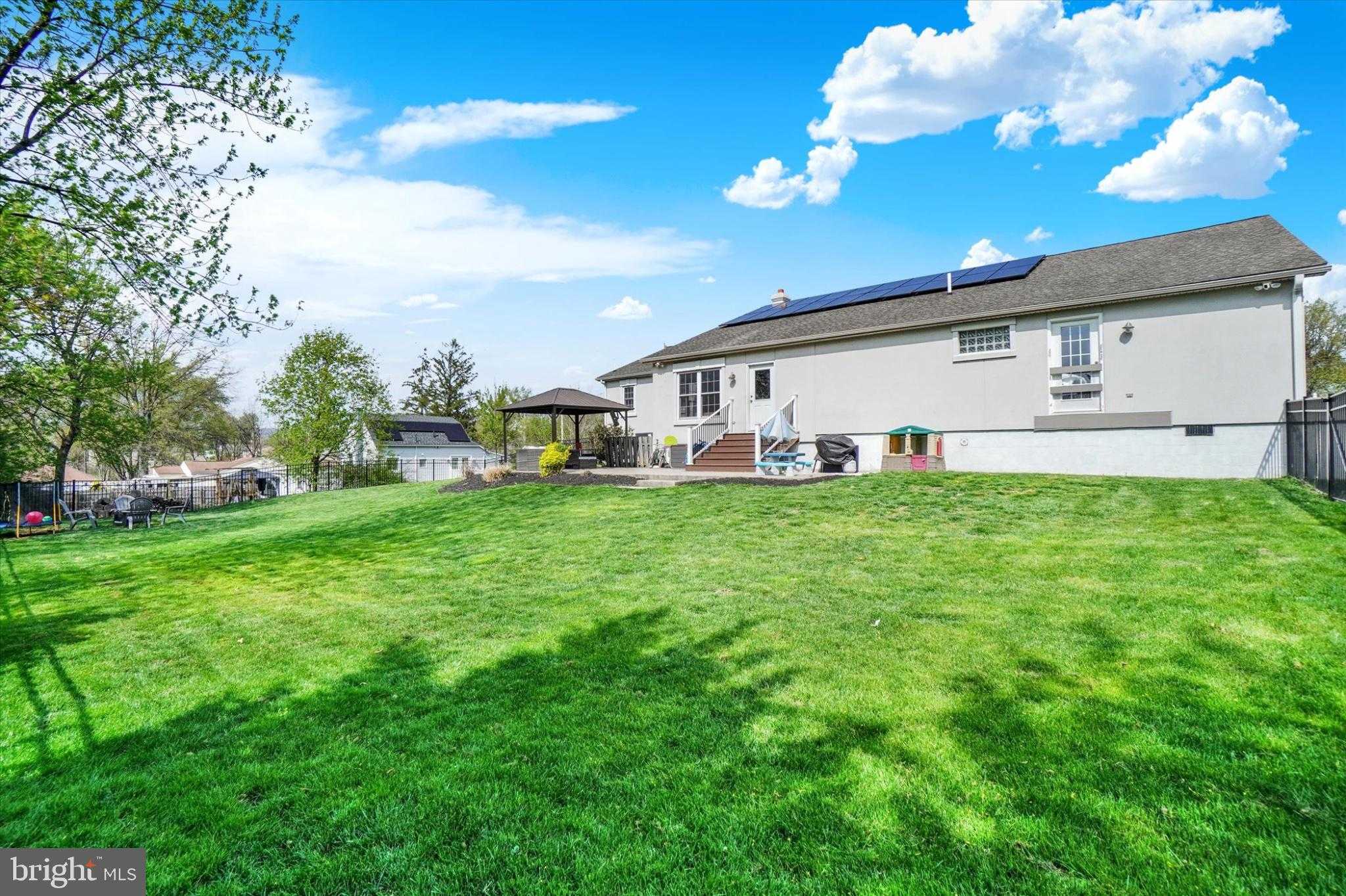 144 S Lockwillow Ave photo 29