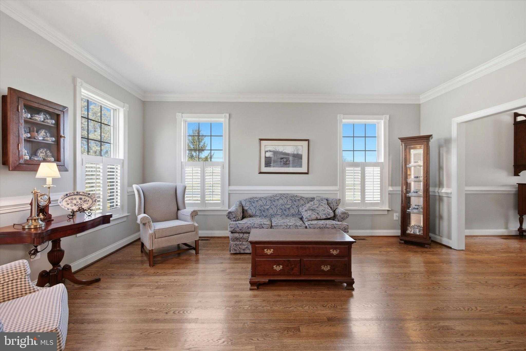 1101 Winchester CT photo 11