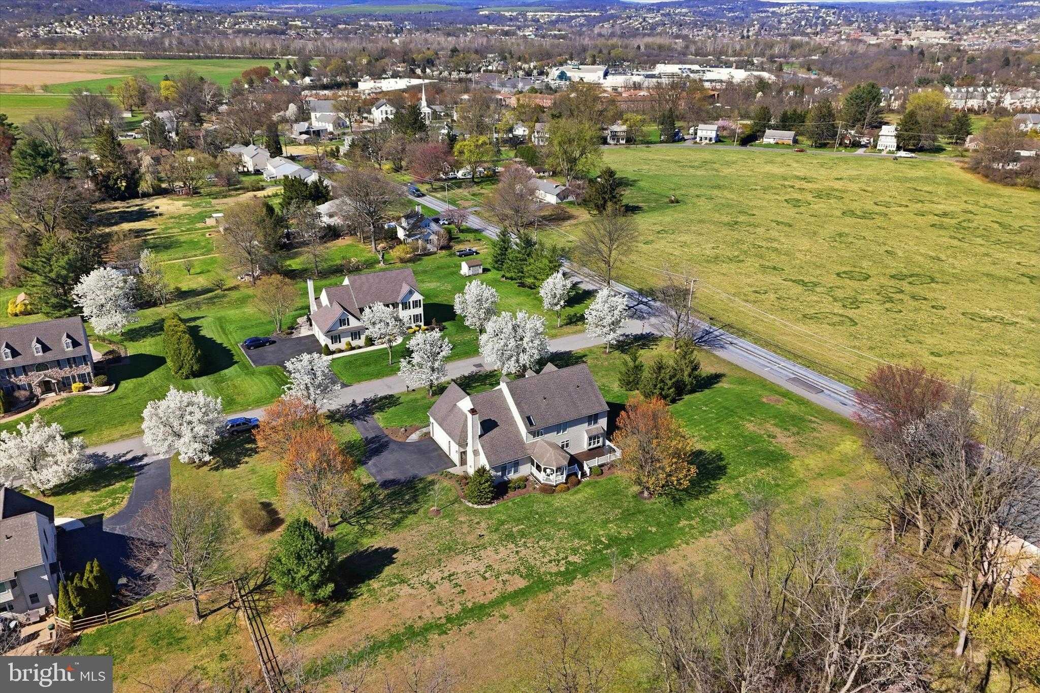 1101 Winchester CT photo 57