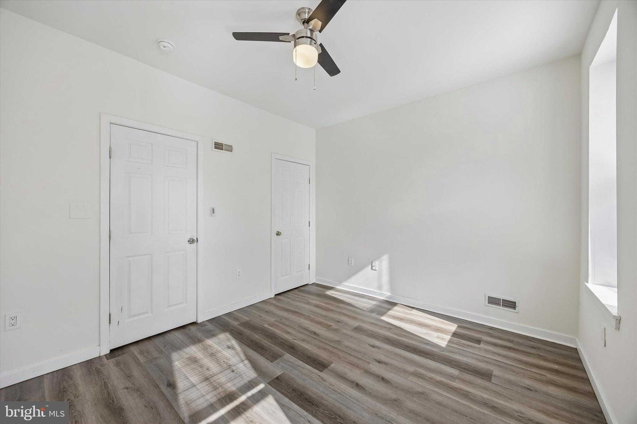 2018 N Cleveland St photo 10