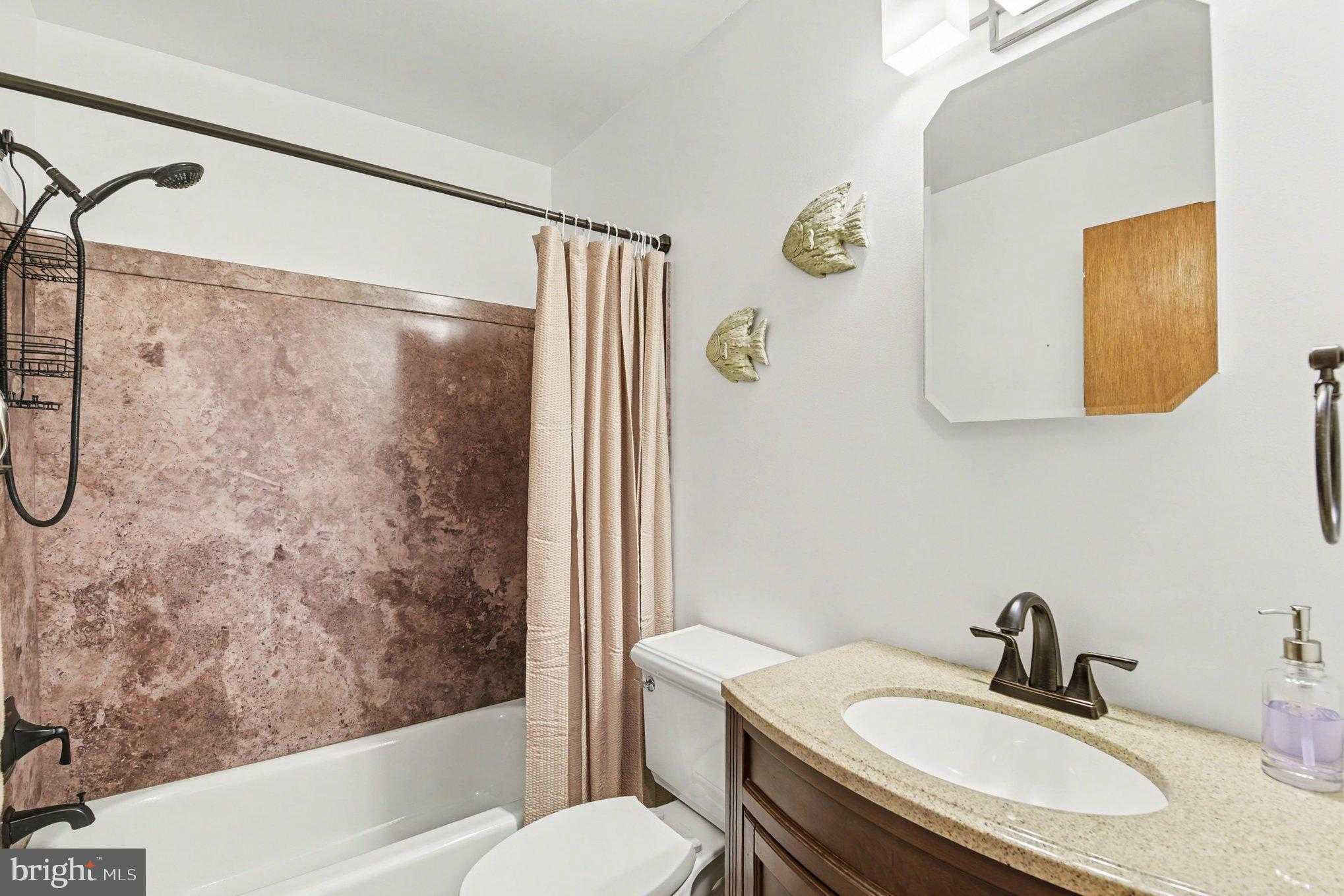 804 White Ave photo 21