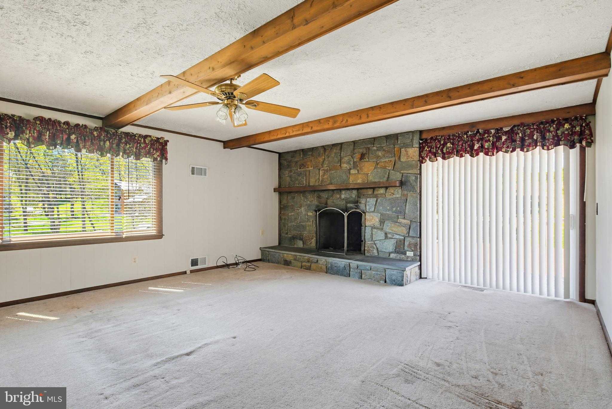 15884 Meadow Walk Rd photo 13