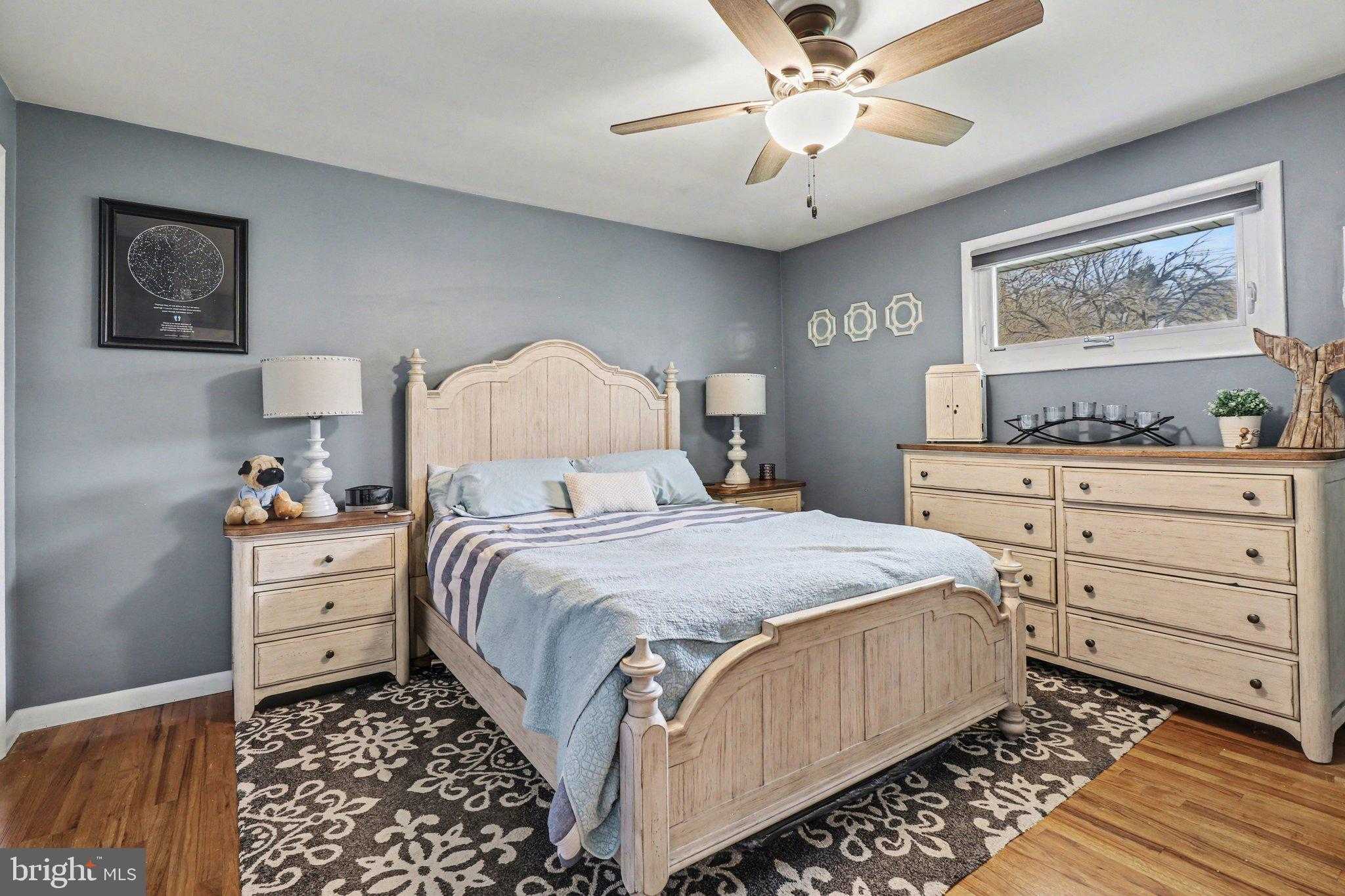 247 Froelich Ave photo 23