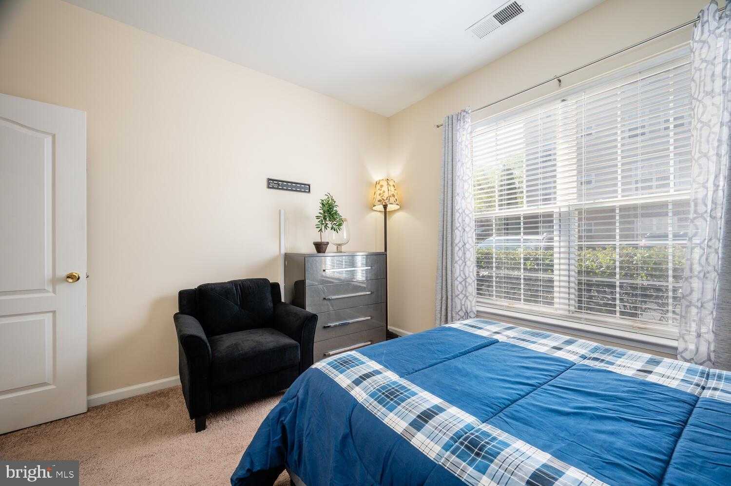 9713 Handerson Pl photo 15