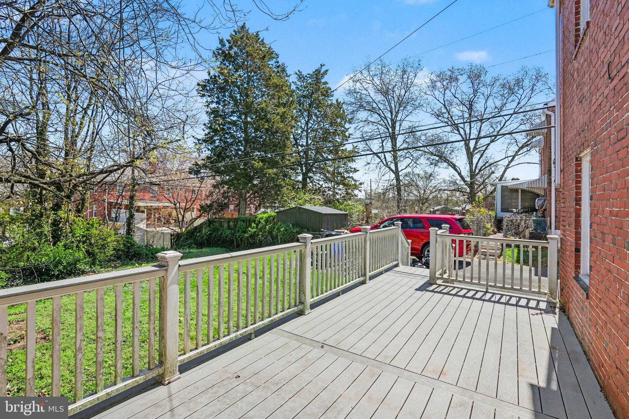 303 Wyatt Rd photo 22