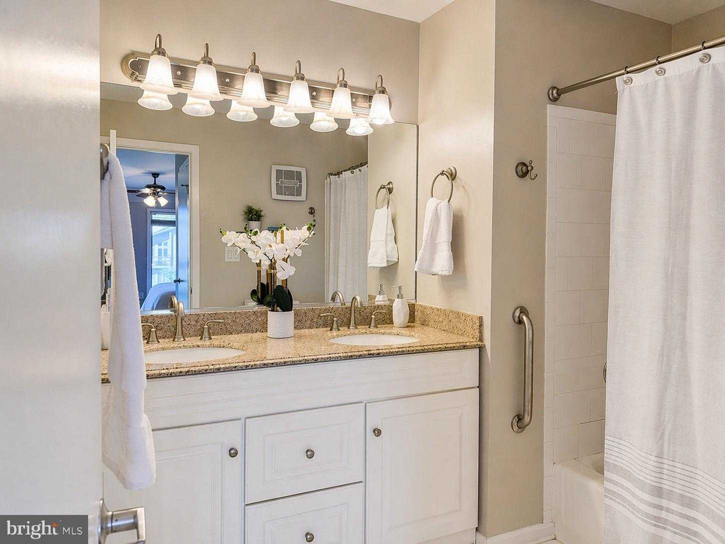 7006 Channel Village CT Apt 101 photo 11