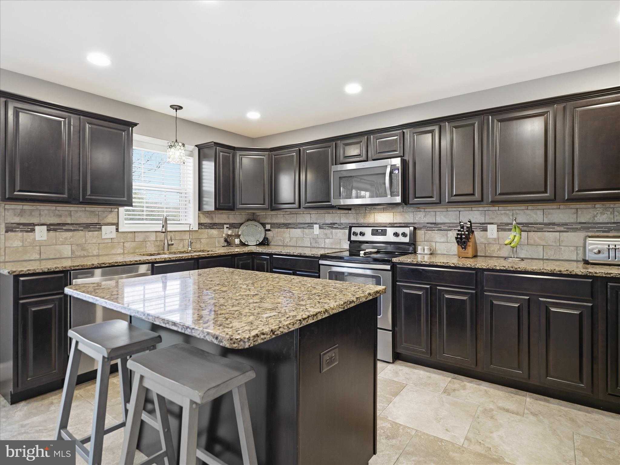 1356 Emilys CT photo 13