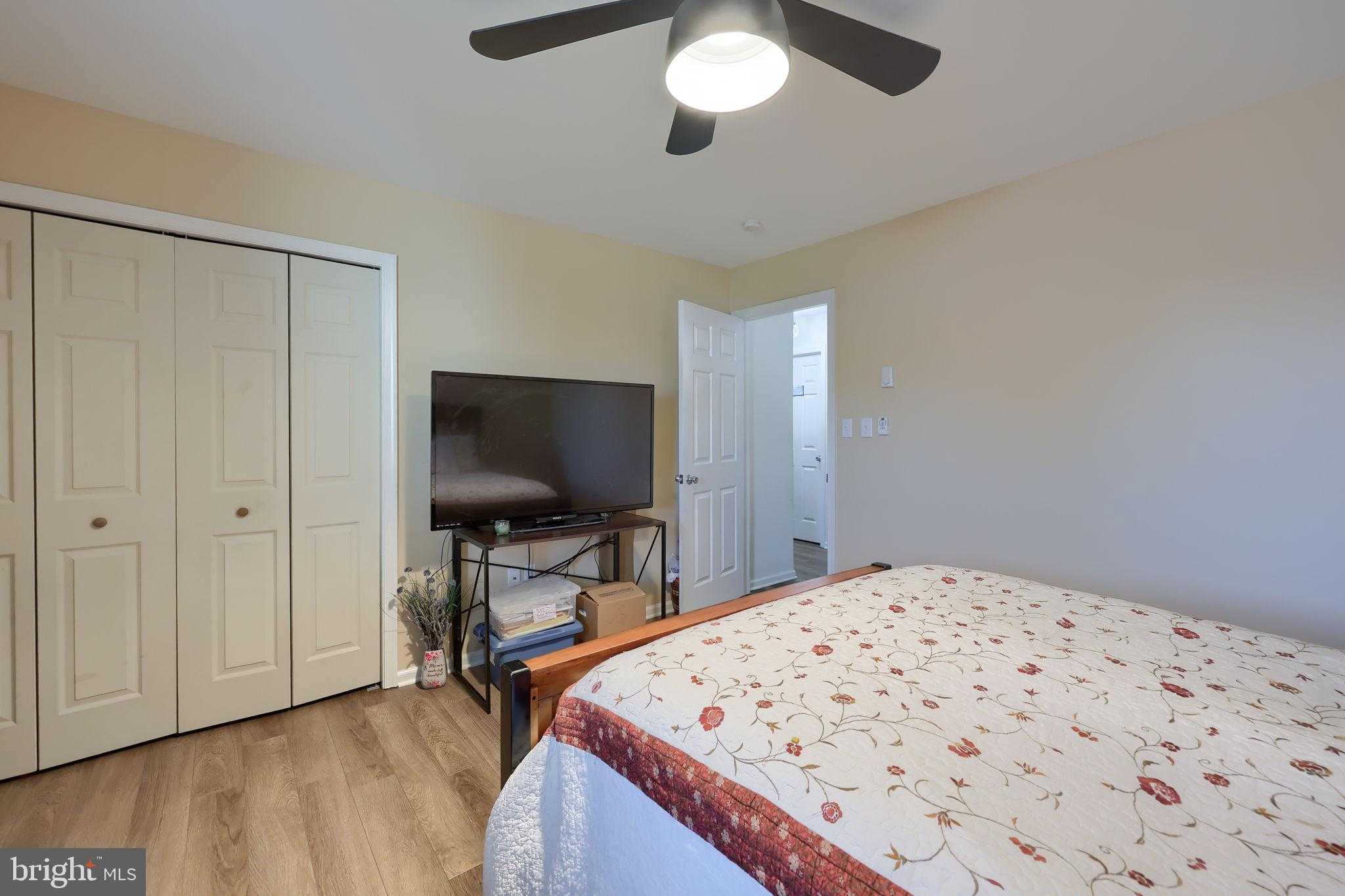 154 Julie Ann CT photo 19