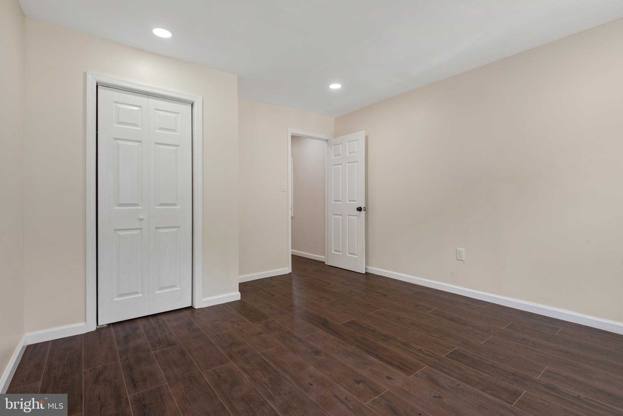 248 S 2nd St photo 15