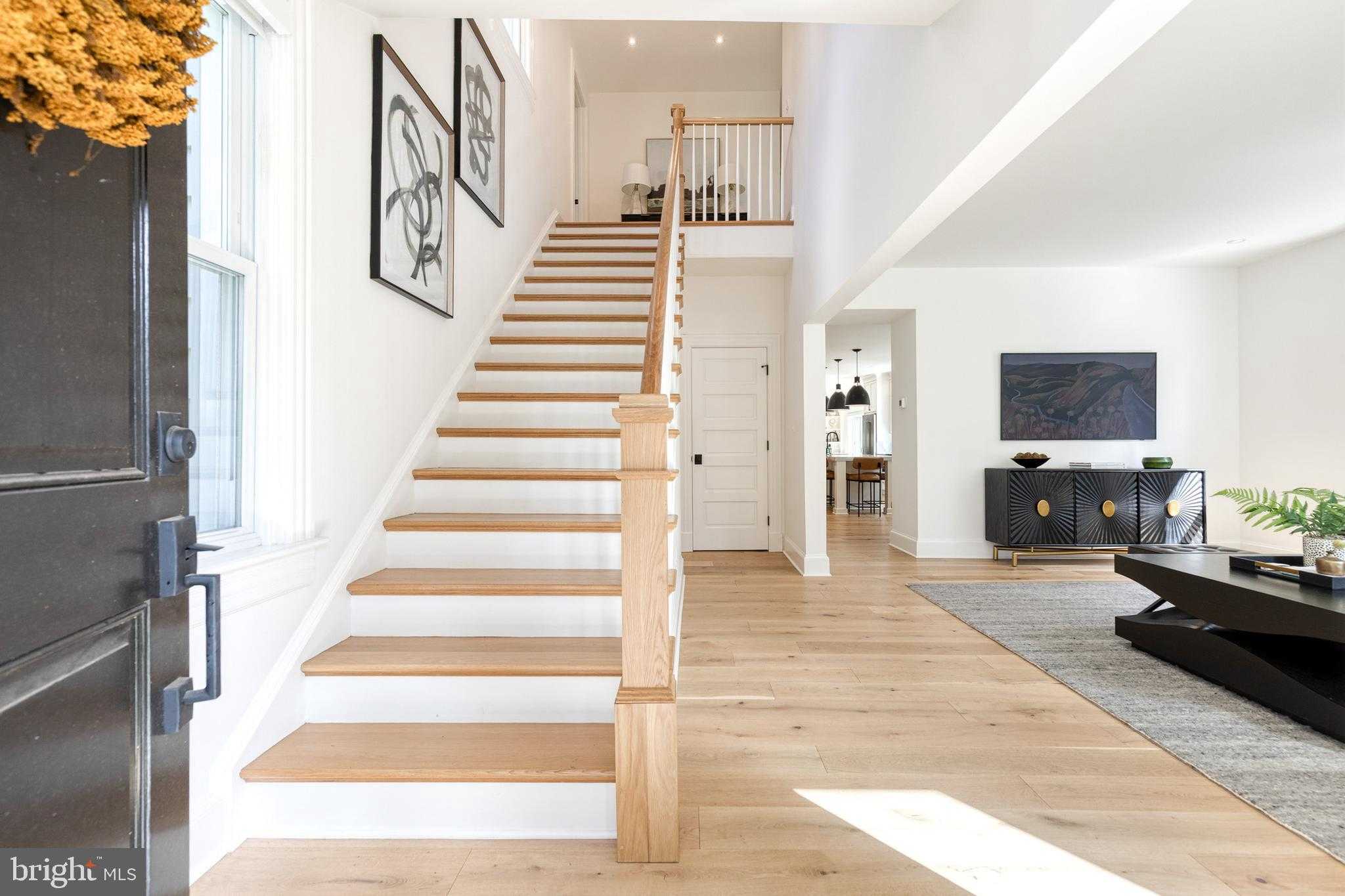 1500 Maywood Ave photo 2