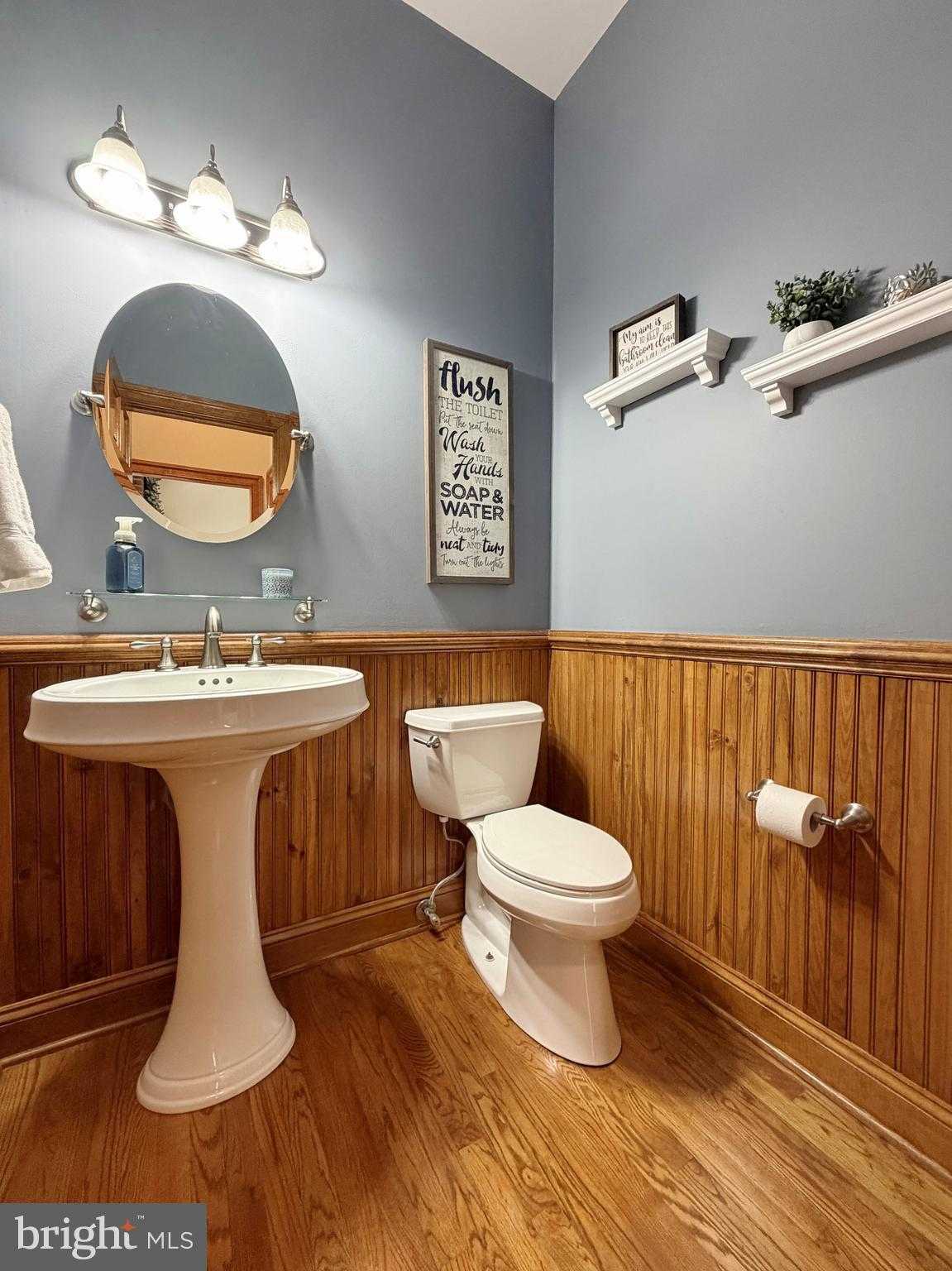 9590 May Day St photo 46