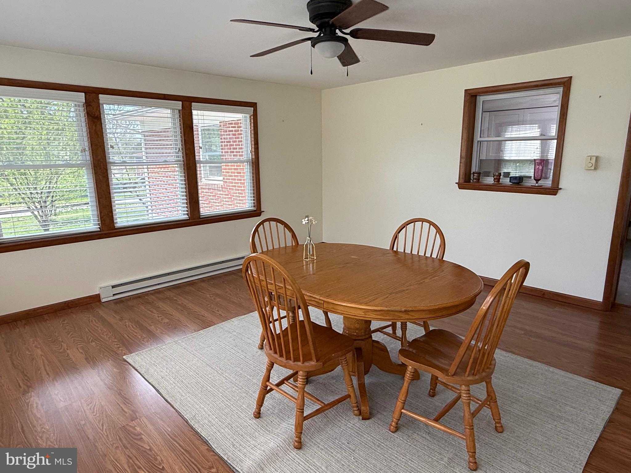 1239 York Rd photo 7