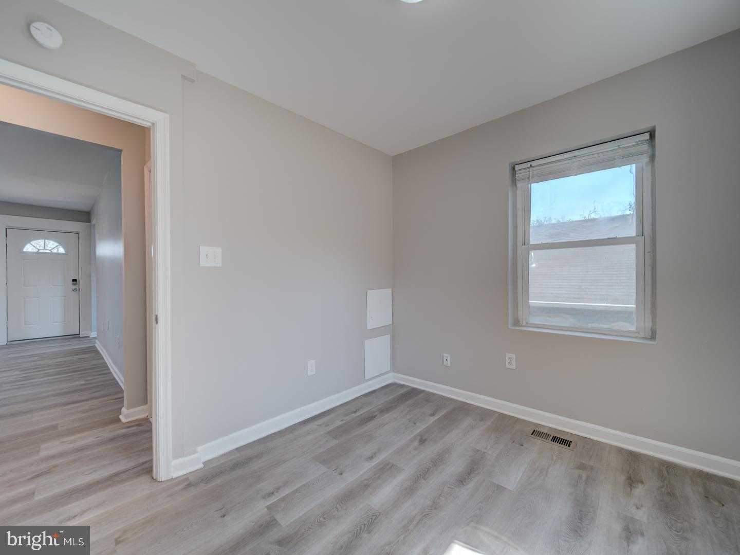 4217 Vine St photo 23