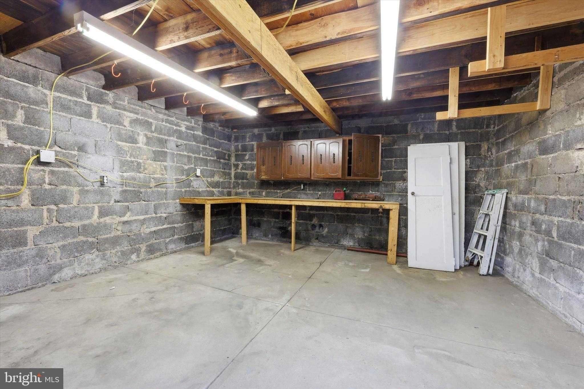 7864 Beverly Blvd photo 26