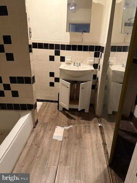 2815 W Clementine St photo 15