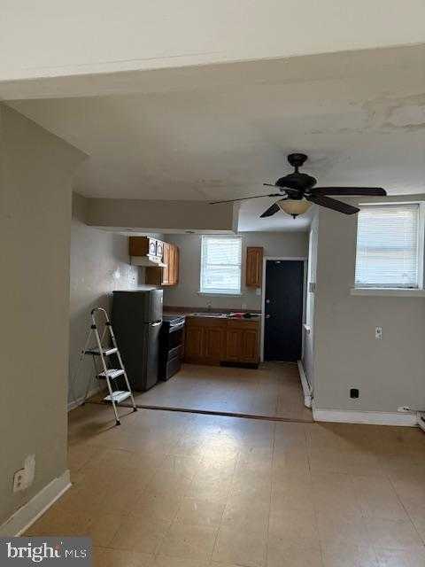 2815 W Clementine St photo 8