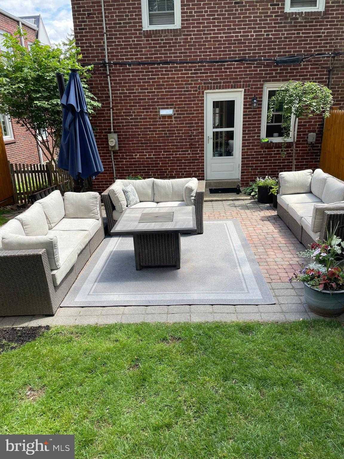 129 Price St photo 3