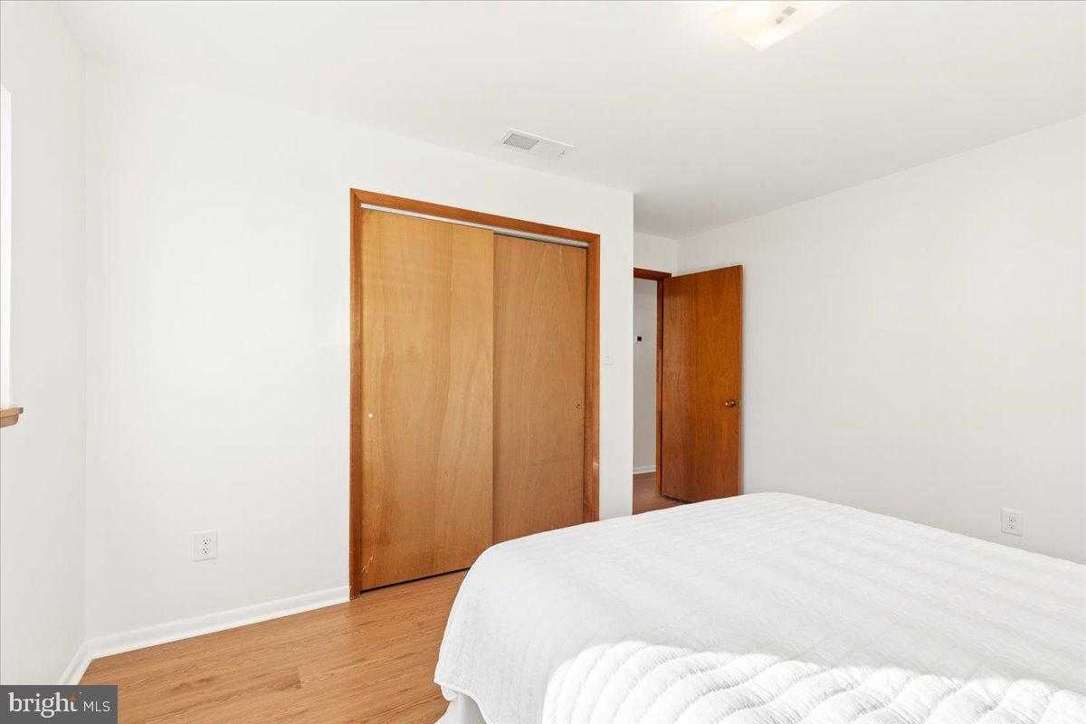 723 207th St photo 20