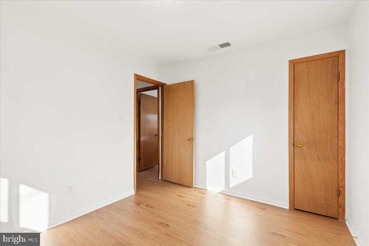 723 207th St photo 29