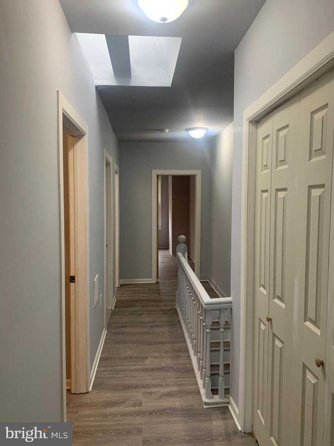 2902 E Monument St photo 7