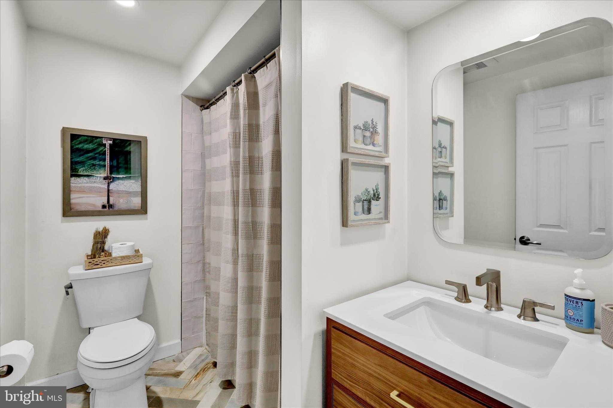 937 Louise Ave photo 25