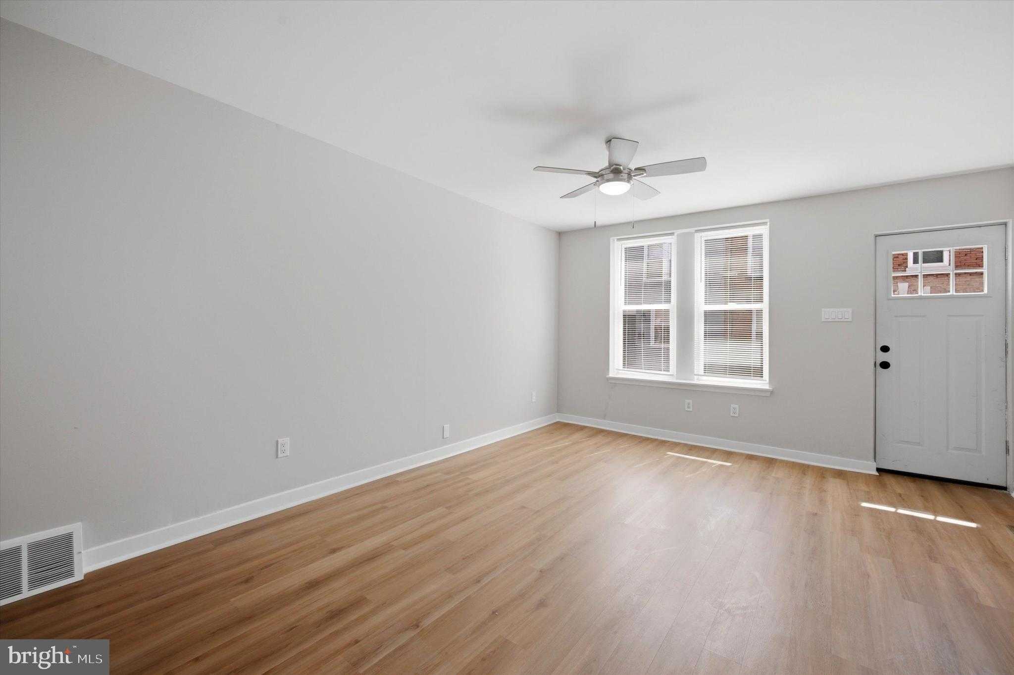 2625 Gerritt St photo 7