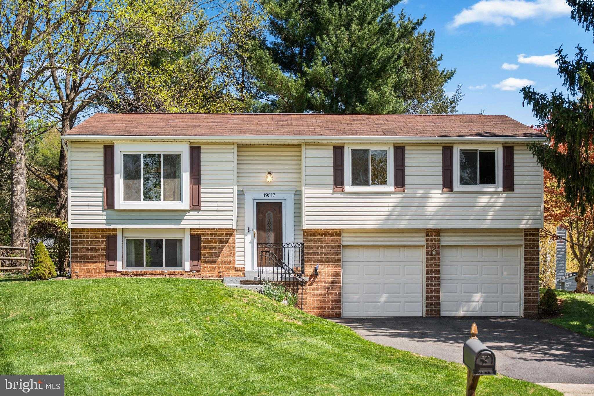 19517 Laguna Dr, Gaithersburg