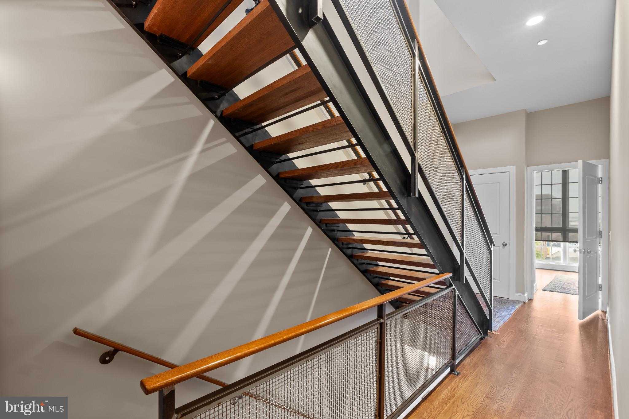 3800 Dillon St photo 23