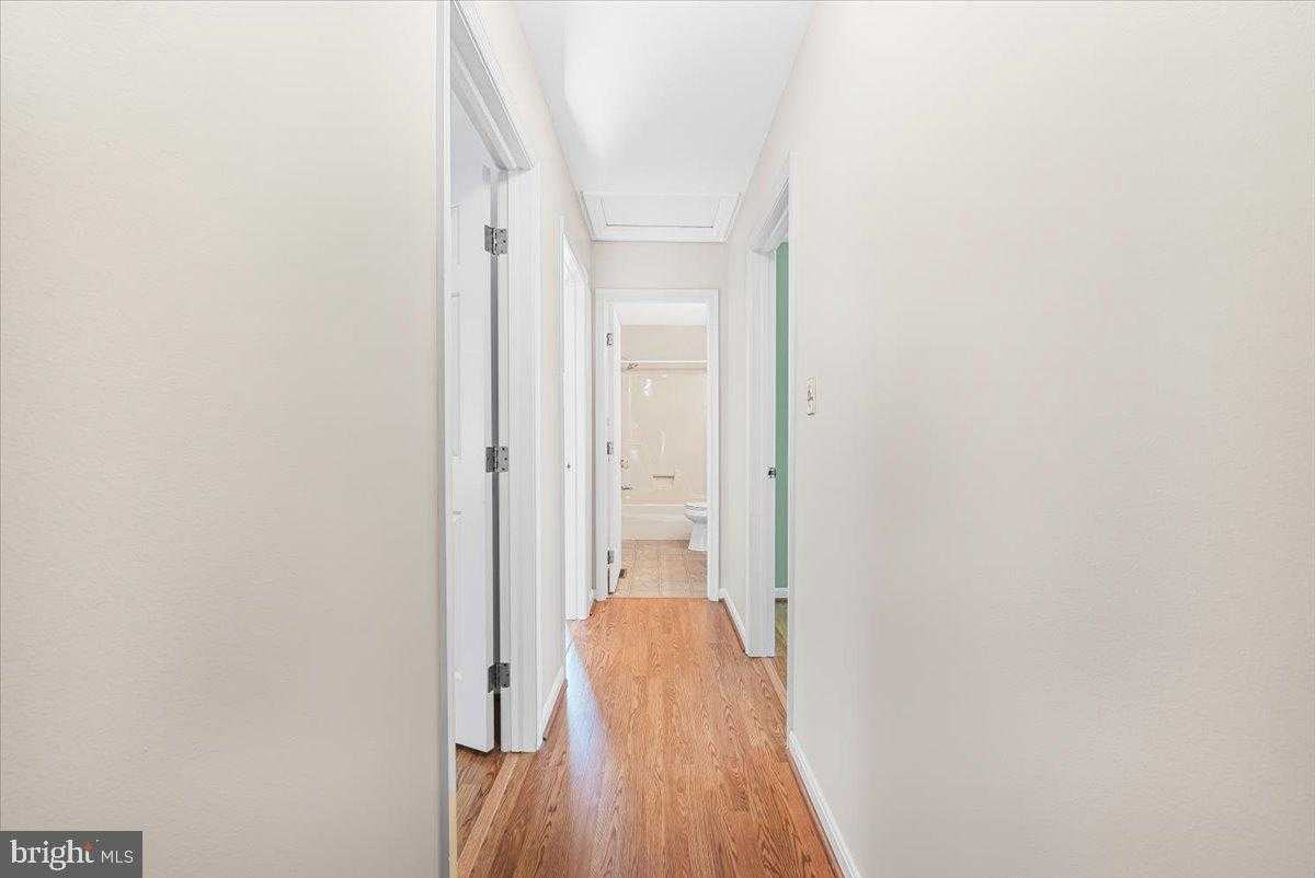 211 Deer Run Dr photo 22