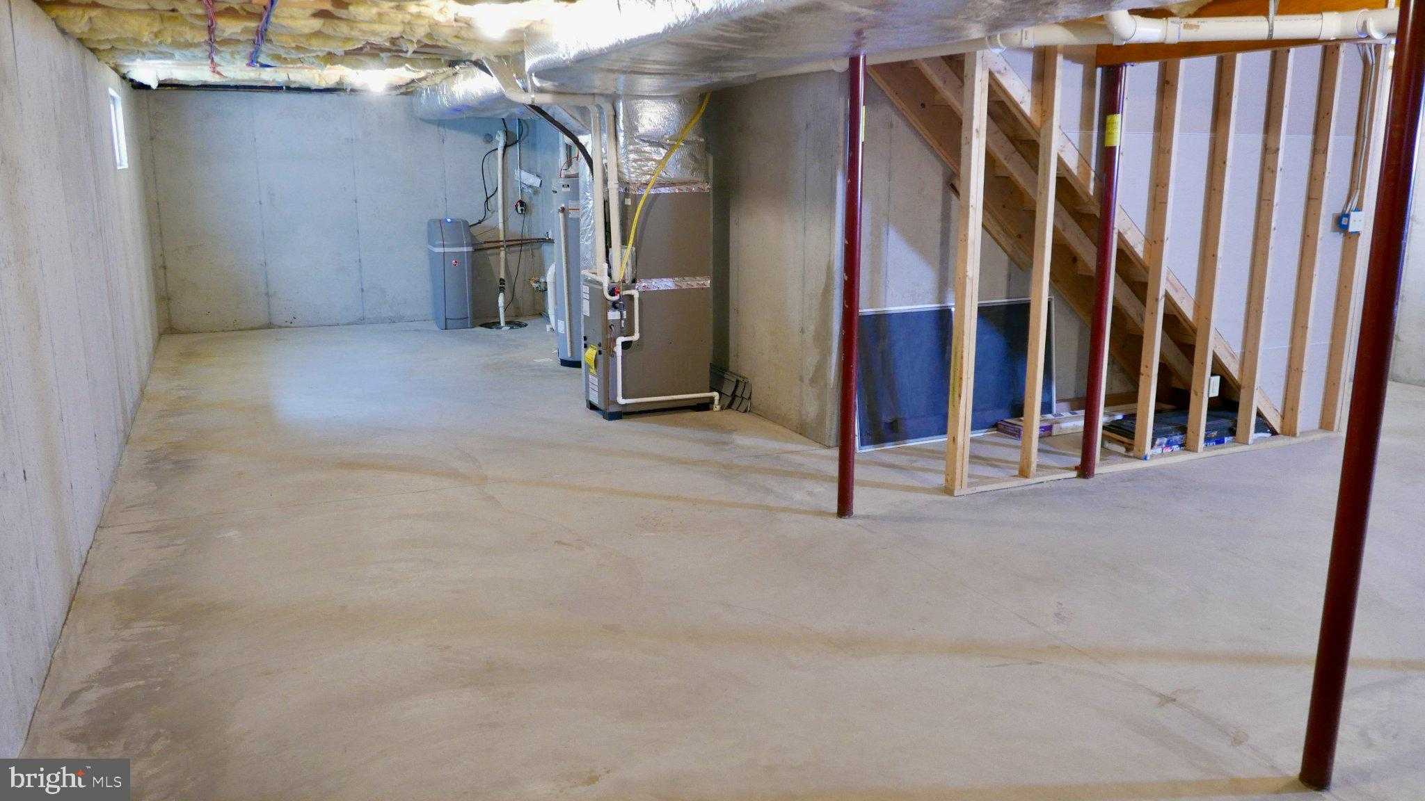 141 Matilda Ave photo 28