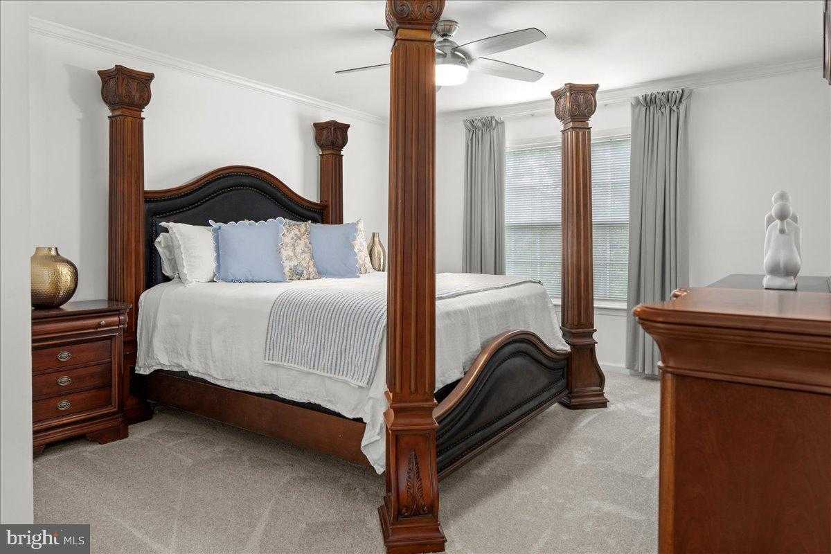 3043 Fairhill Dr photo 23