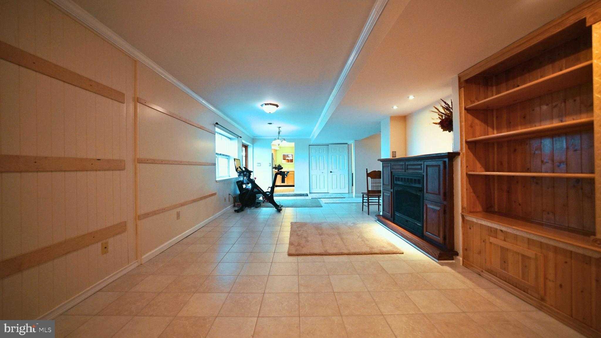 3043 Fairhill Dr photo 31