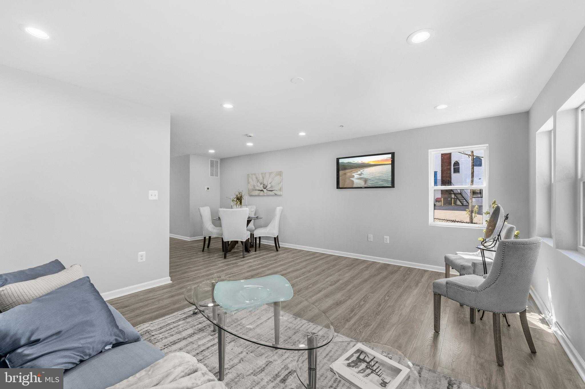 5907 Seat Pleasant Dr photo 4