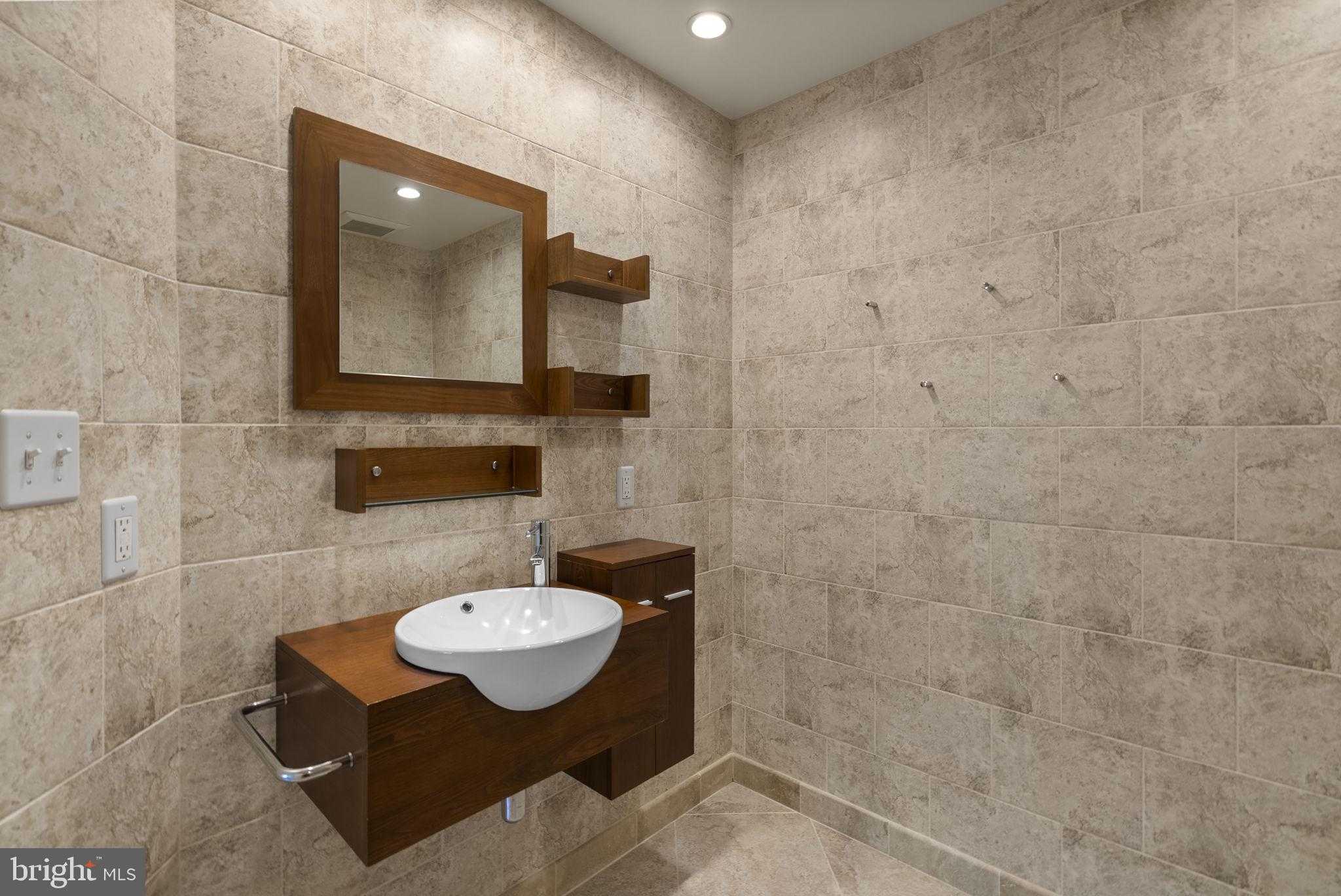 1304 Hill Born Dr photo 22