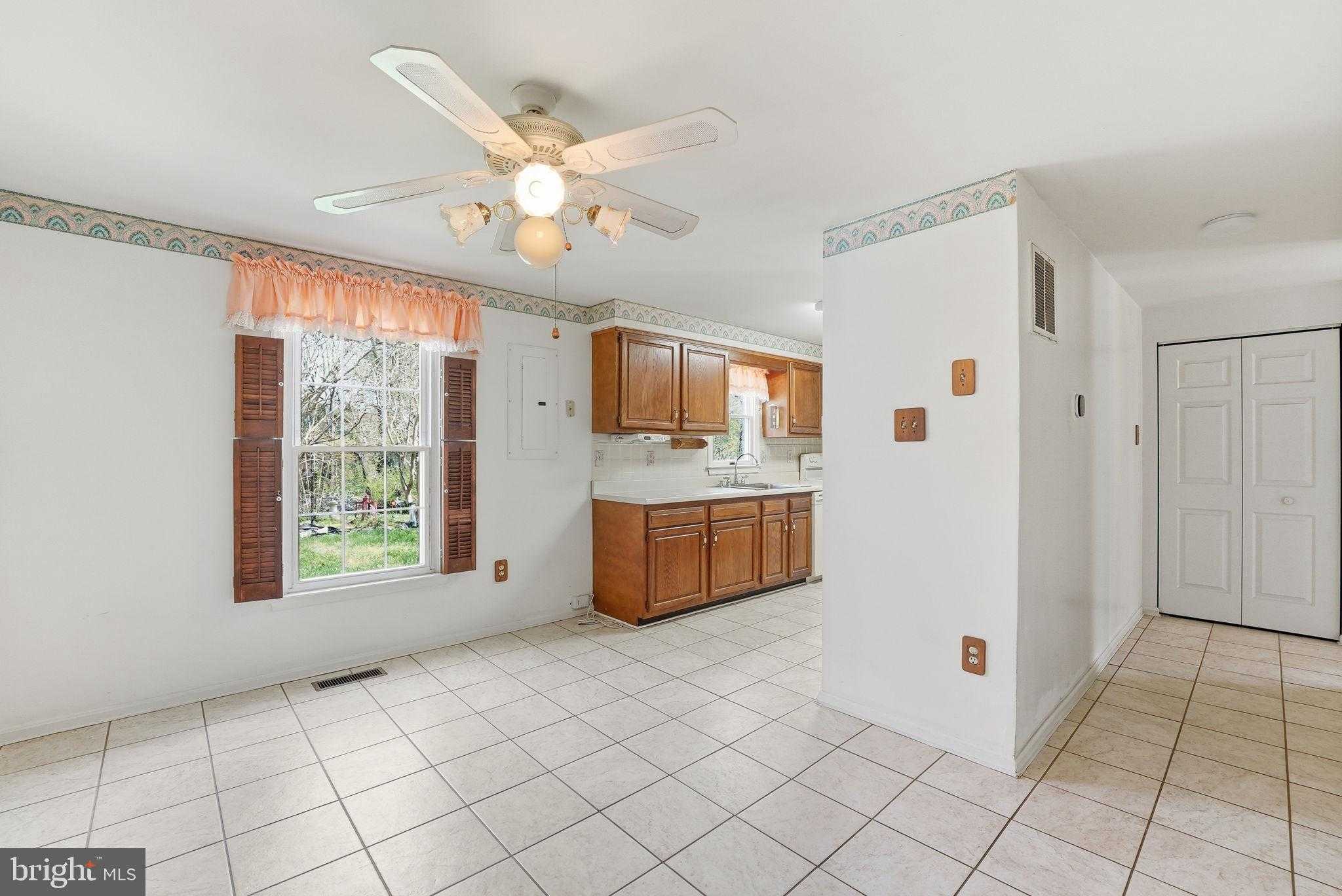 10757 Tullamore CT photo 12