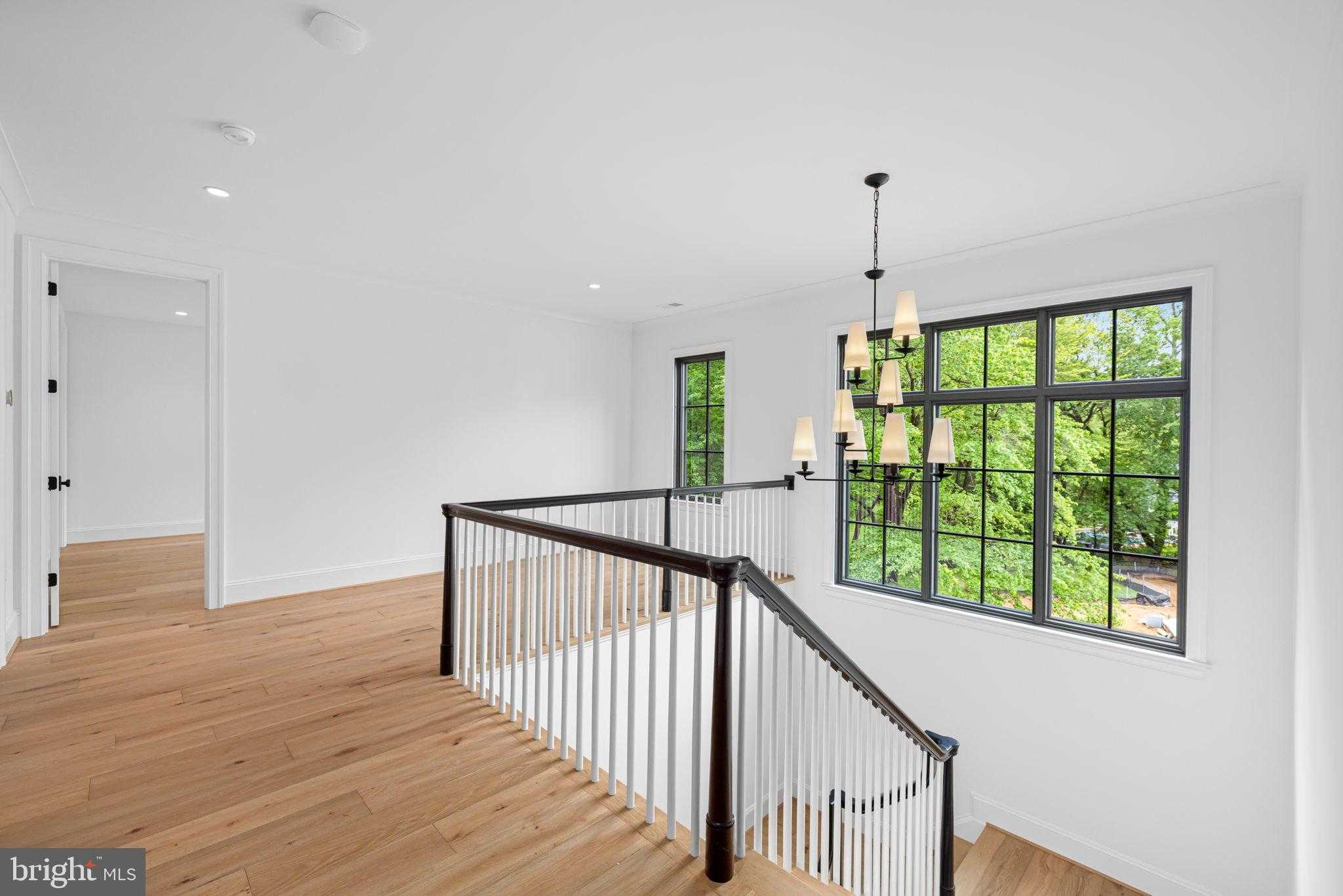 2107 Elliott Ave photo 21