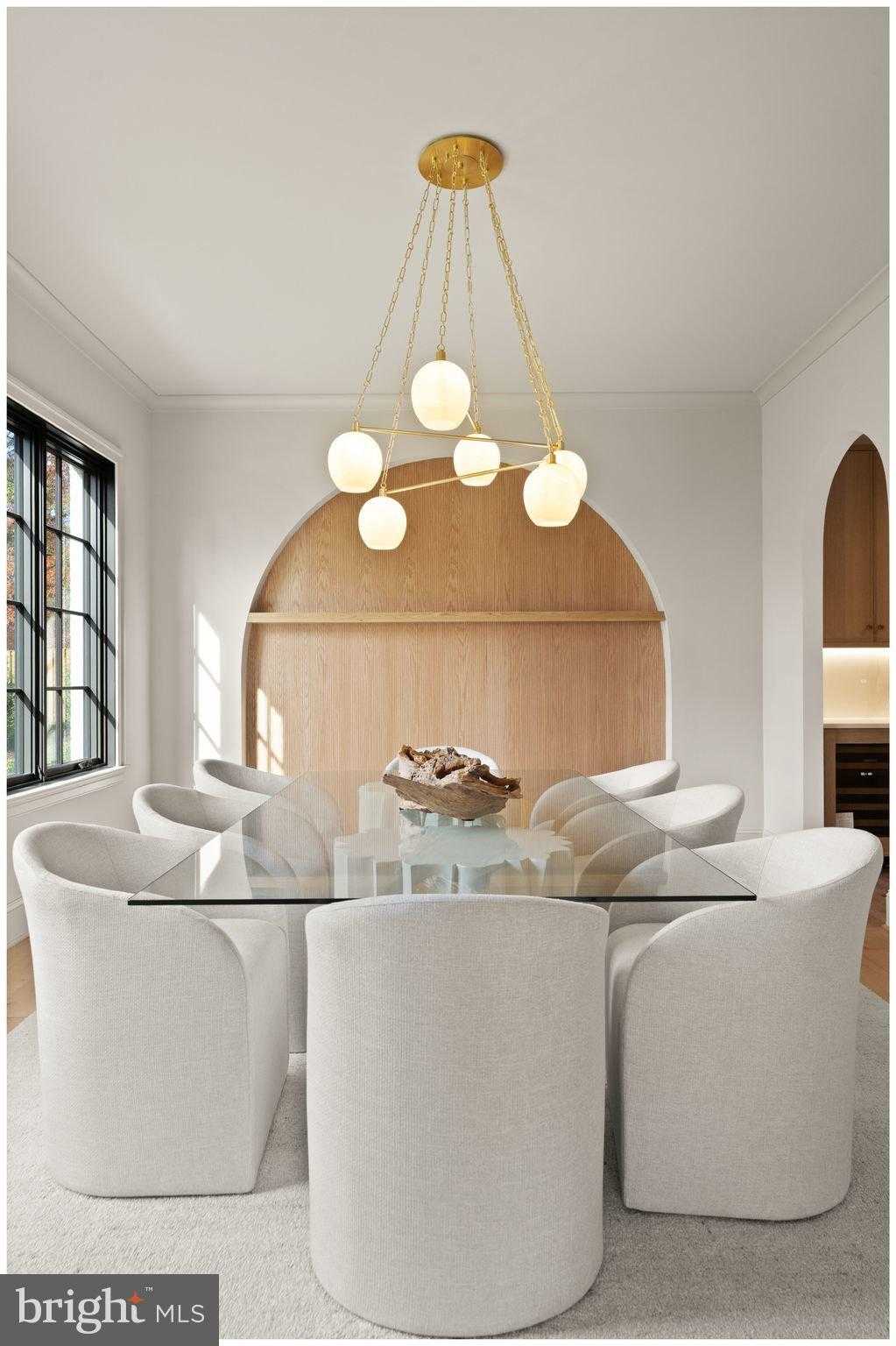 2107 Elliott Ave photo 4