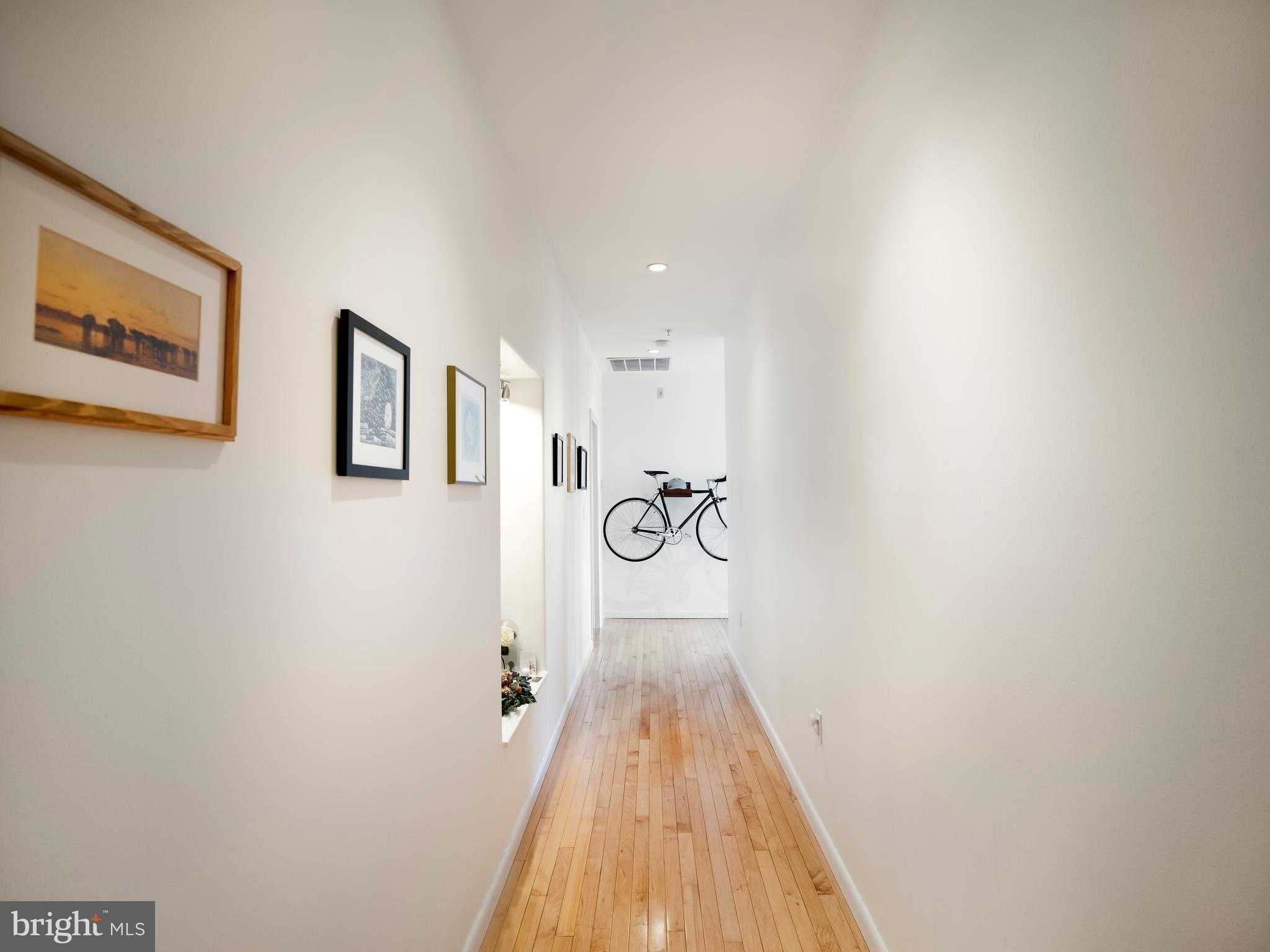 201 Green St Apt 4a photo 3