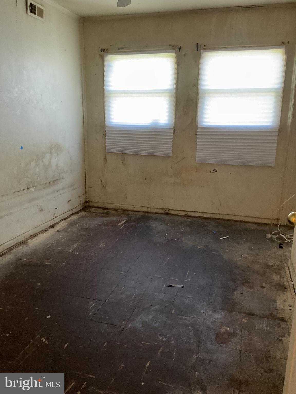 2520 Newglen Ave photo 7