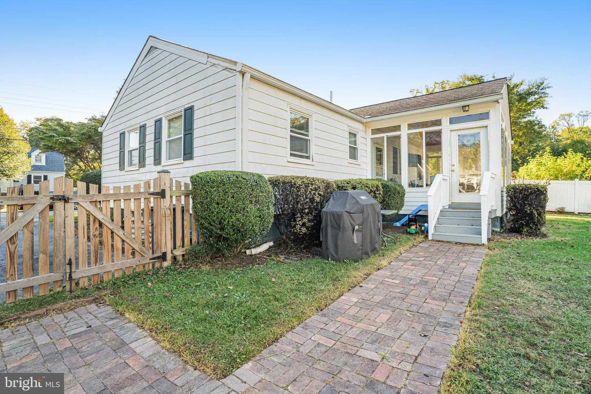 4132 Addison Rd photo 43