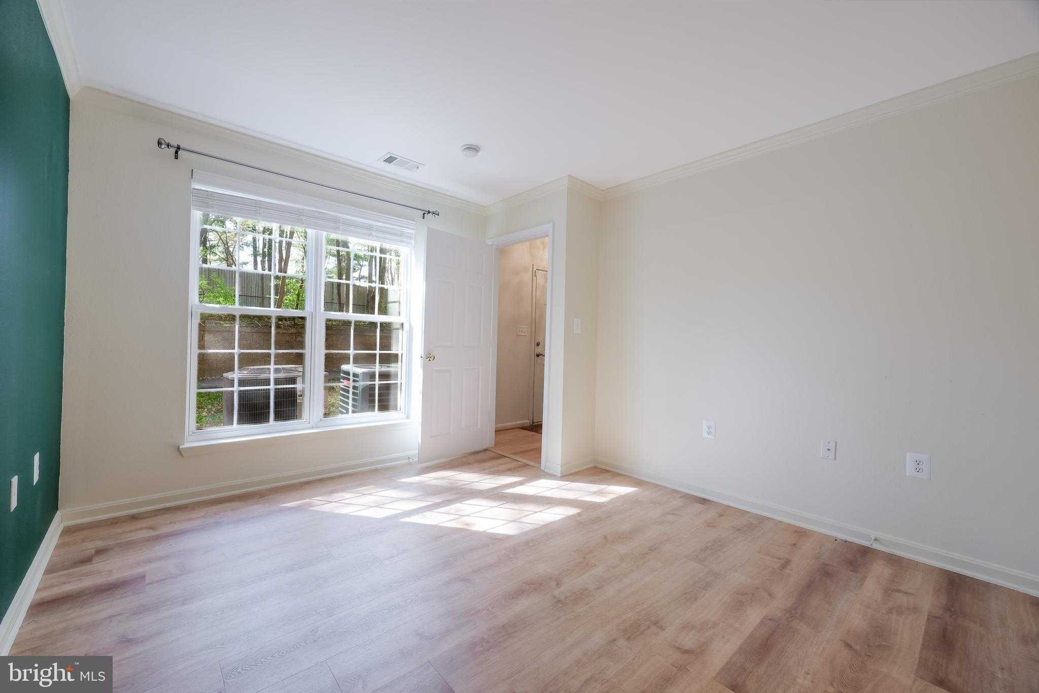 8073 Nicosh Circle Ln photo 2