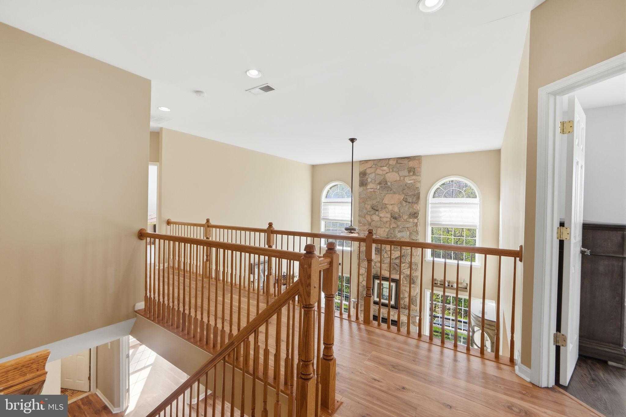 6925 Mill Valley Dr photo 34