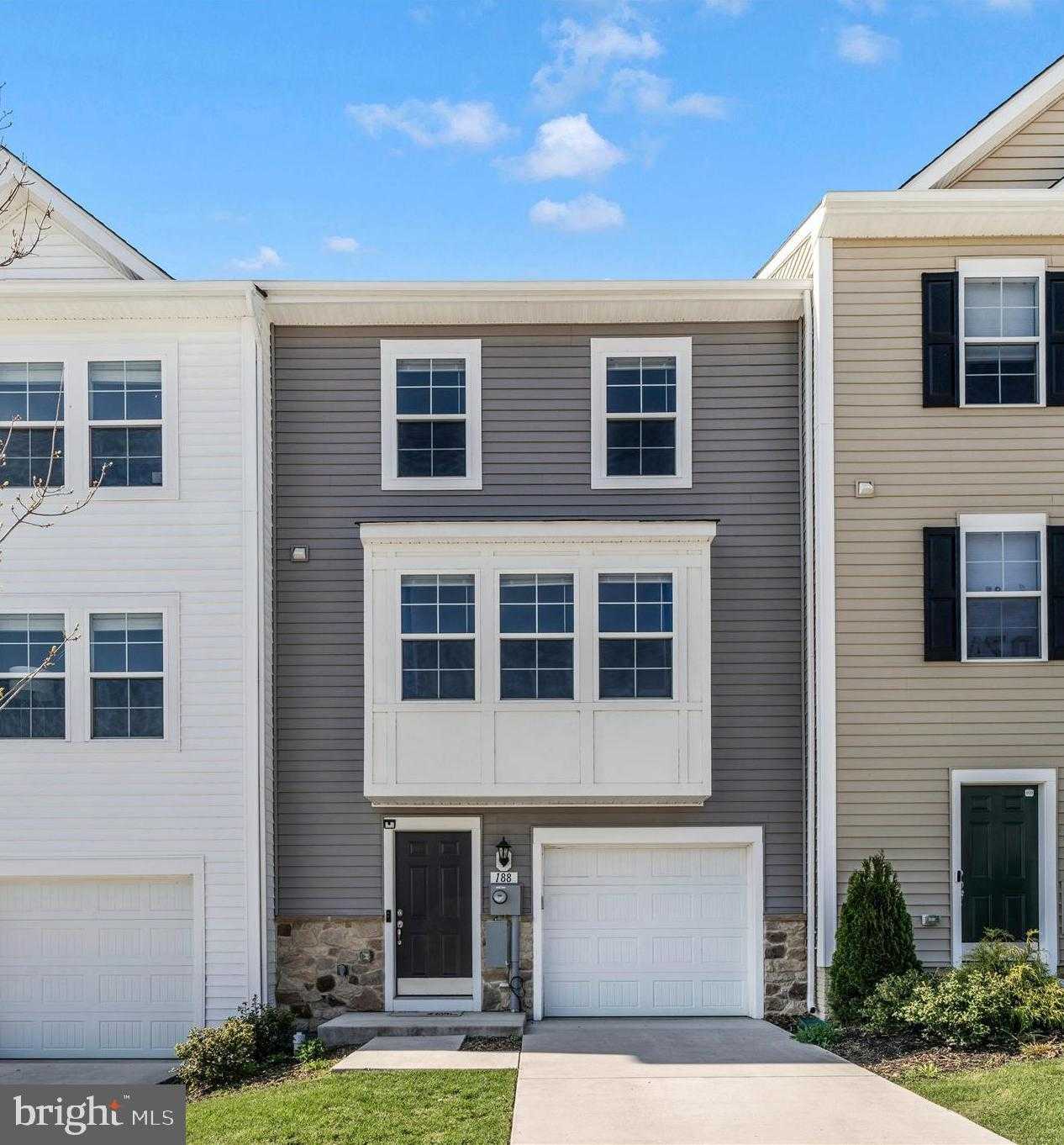 188 Tate Manor Dr, Charles Town