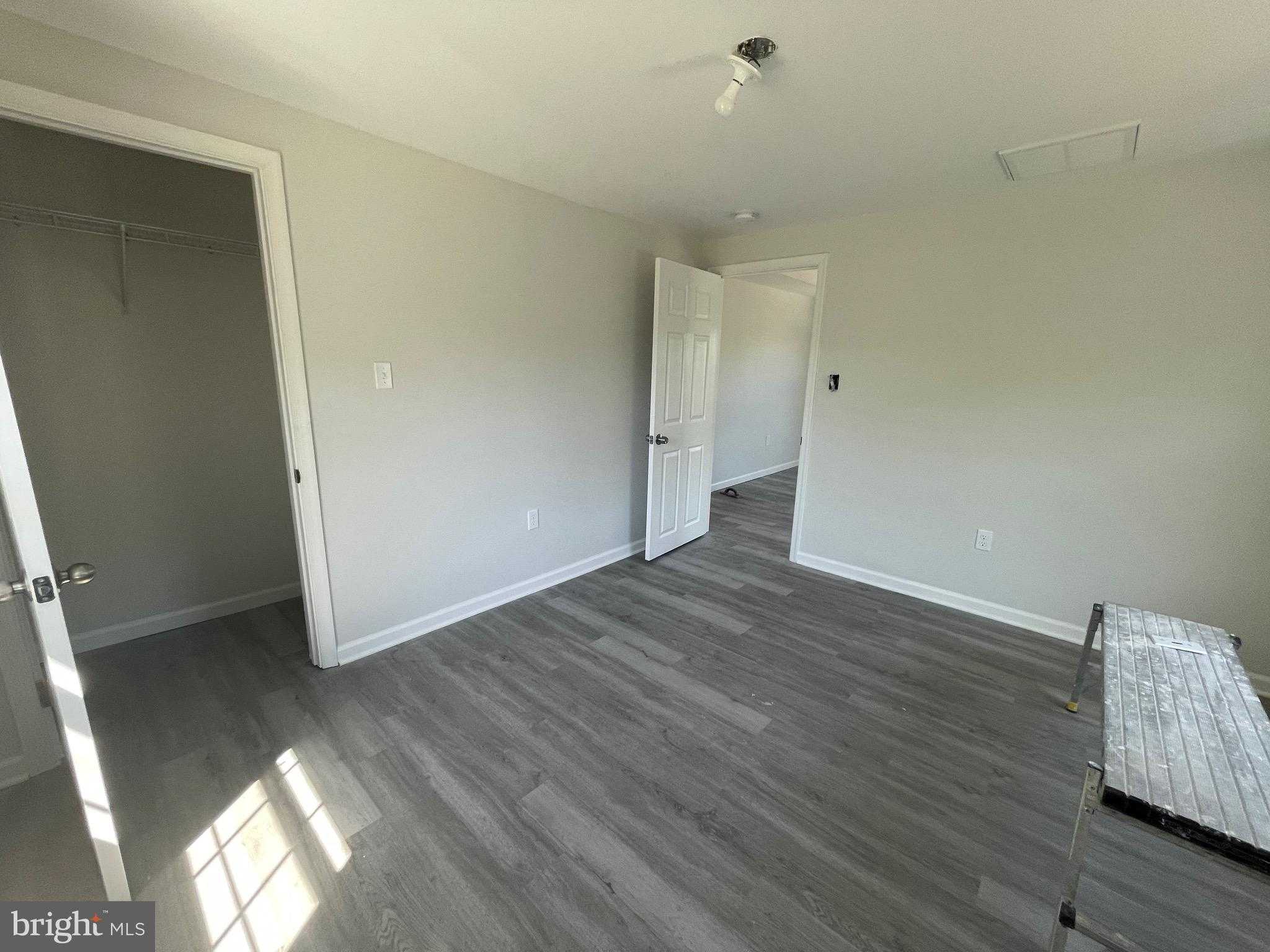 21035 Old School St photo 32