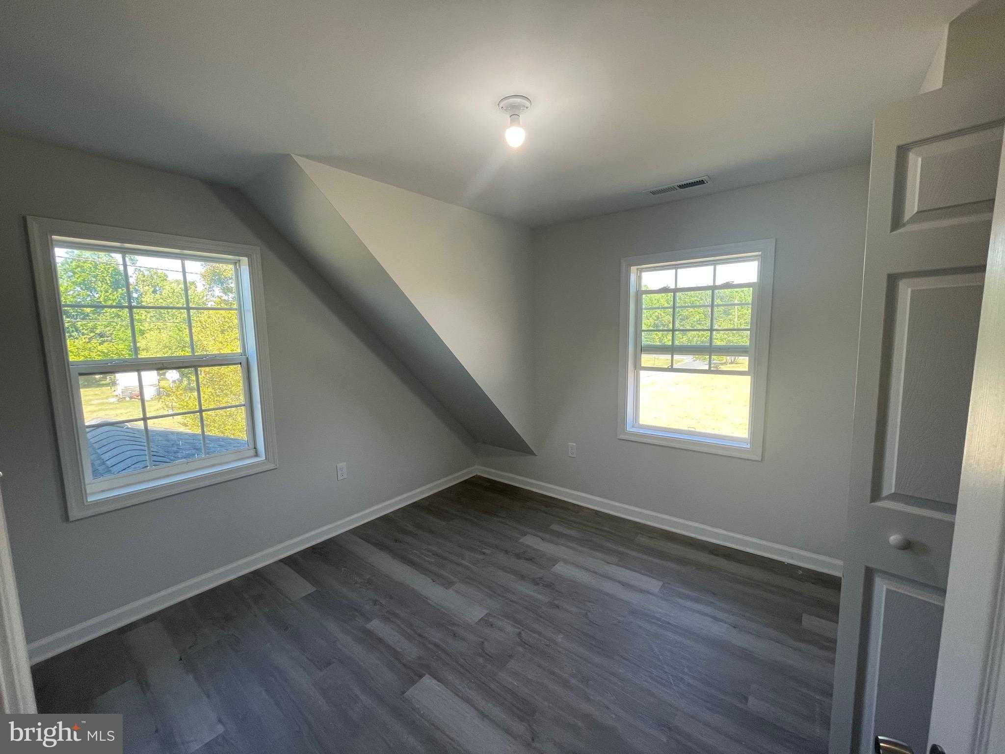 21035 Old School St photo 35