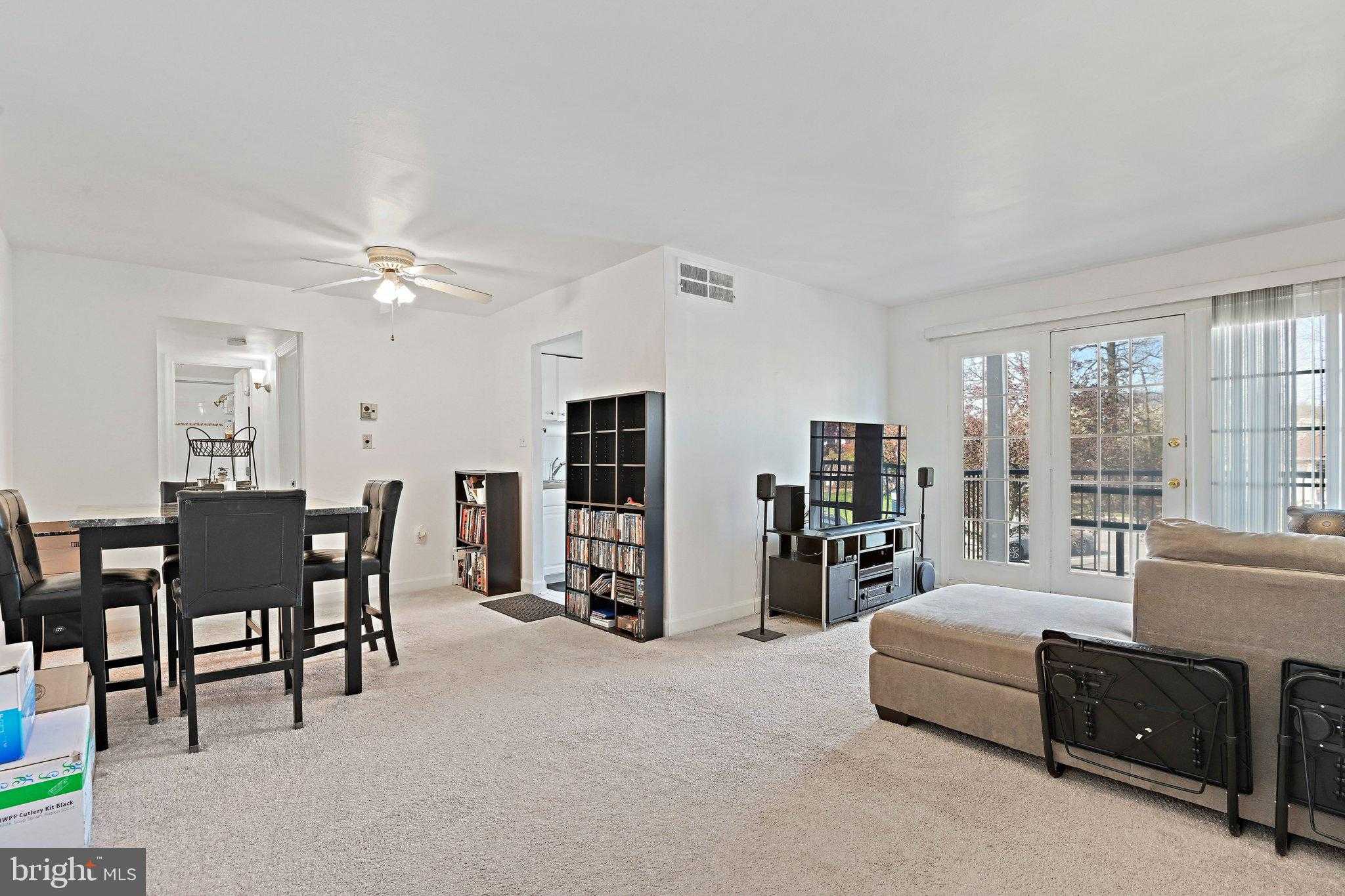 9485 Fairfax Blvd Apt 204 photo 3