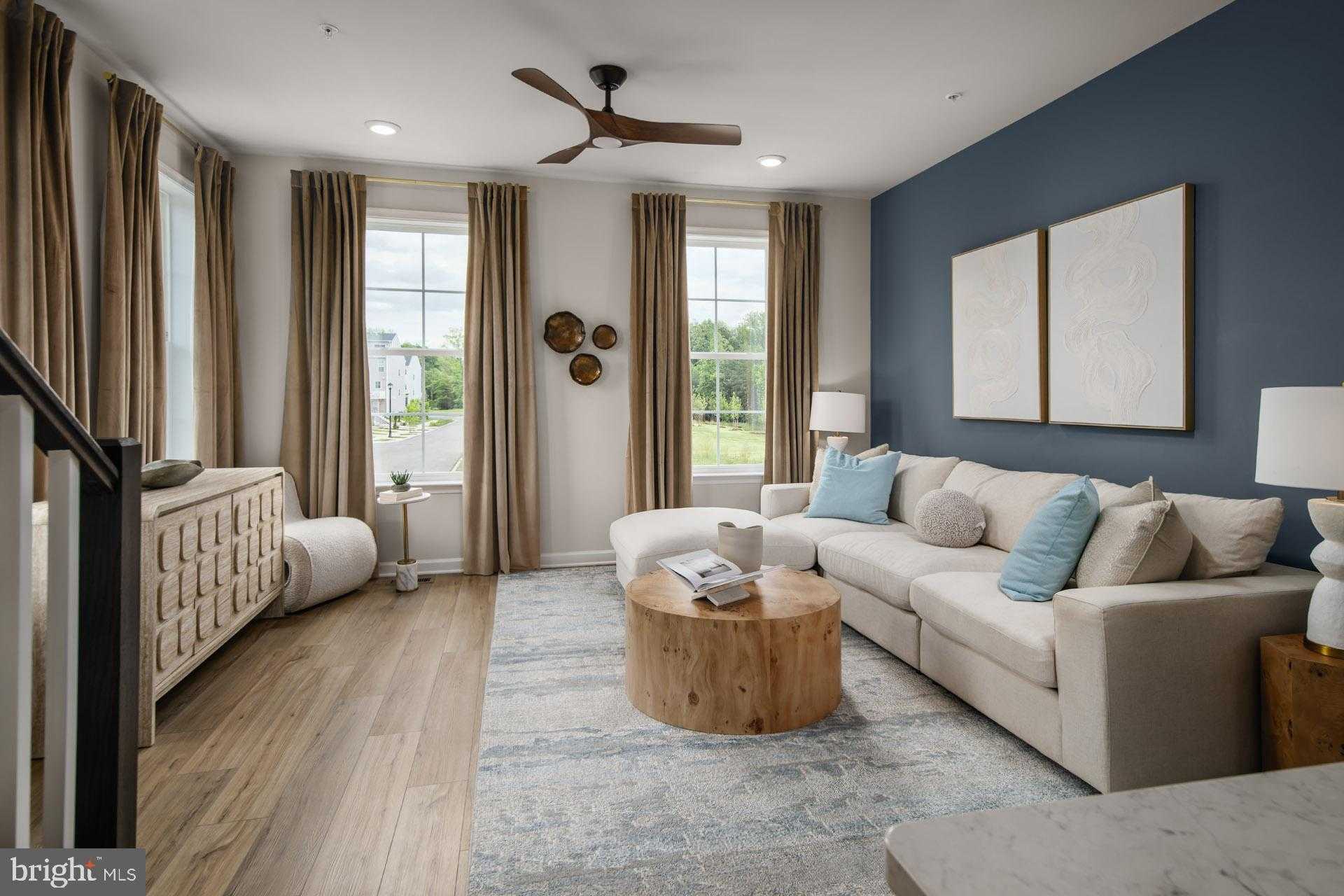 Presidential Pkwy photo 11