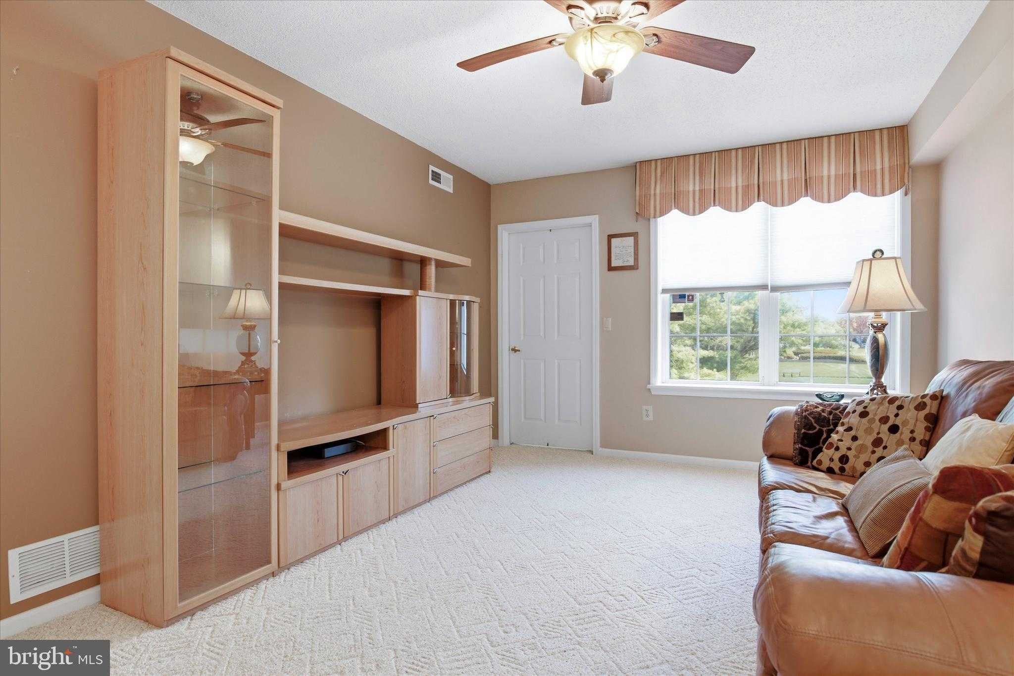 6208 Centennial Sta photo 10